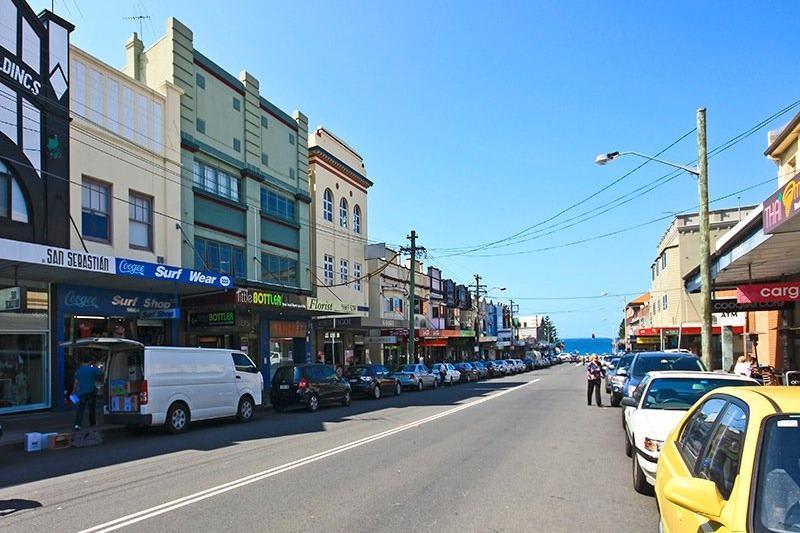 Click to view all images 222 Coogee Bay Road Coogee NSW 2034 - Image 3