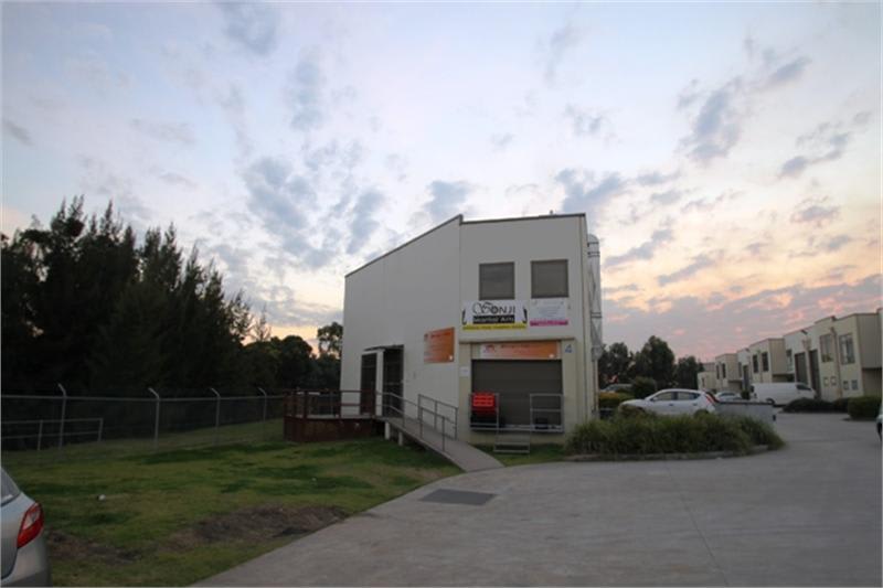 Click to view all images 17/4 Birmingham Avenue Villawood NSW 2163 - Image 1