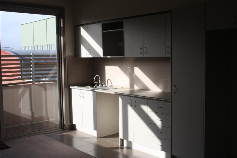 3 Bruce Street Kensington VIC 3031 - Image 3