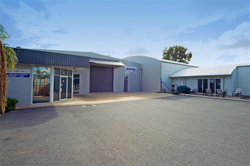 Click to view all images 21 Richard Street Hindmarsh SA 5007 - Image 2