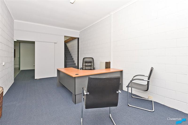 Click to view all images Woolloongabba QLD 4102 - Image 3