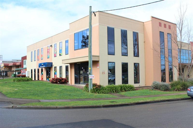 Click to view all images 2 &3/35 Sterling Road Minchinbury NSW 2770 - Image 2