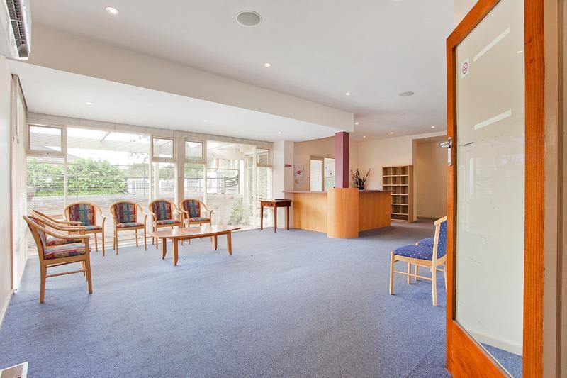 Click to view all images 1 Morris Street Balwyn North VIC 3104 - Image 2