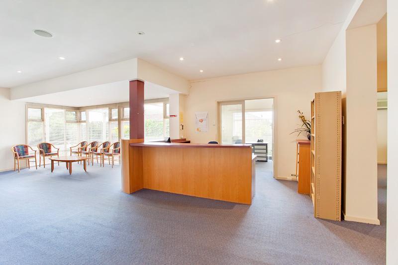 Click to view all images 1 Morris Street Balwyn North VIC 3104 - Image 3