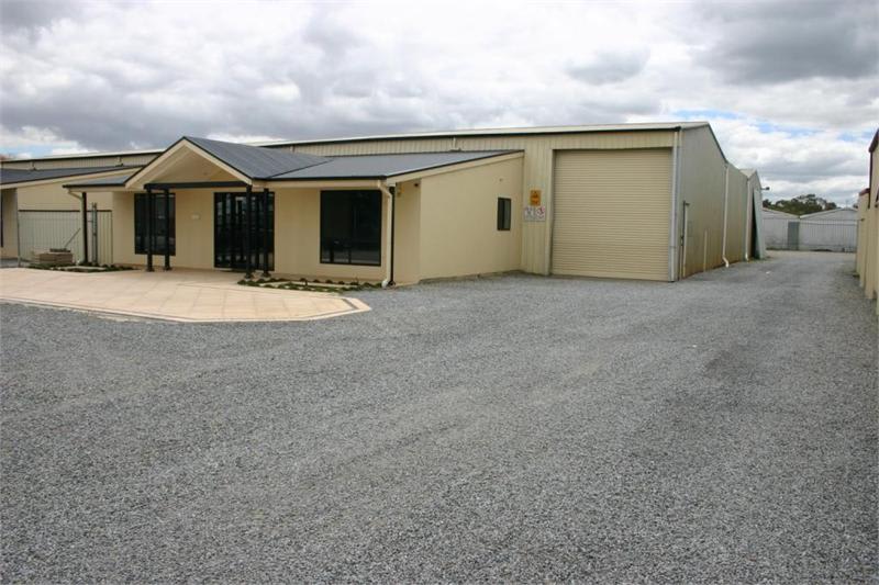 Click to view all images 18 Ayfield Road Para Hills West SA 5096 - Image 1