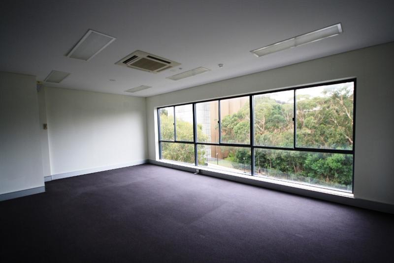 Click to view all images Frenchs Forest NSW 2086 - Image 3