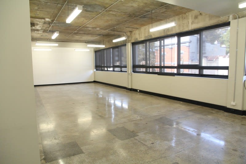 Click to view all images 12/285a Crown Street Surry Hills NSW 2010 - Image 2