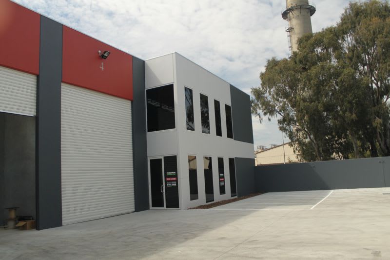 Click to view all images 4/14-18 Venture Close Dandenong VIC 3175 - Image 1
