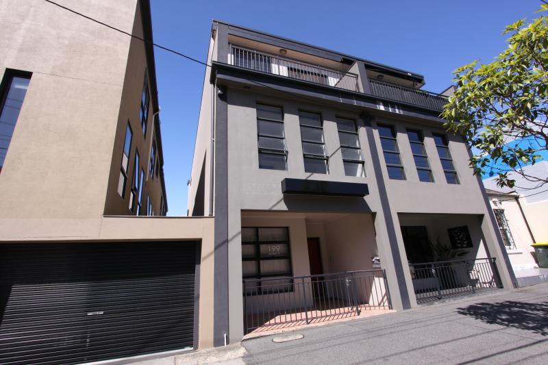 Click to view all images 199 Moray Street South Melbourne VIC 3205 - Image 1