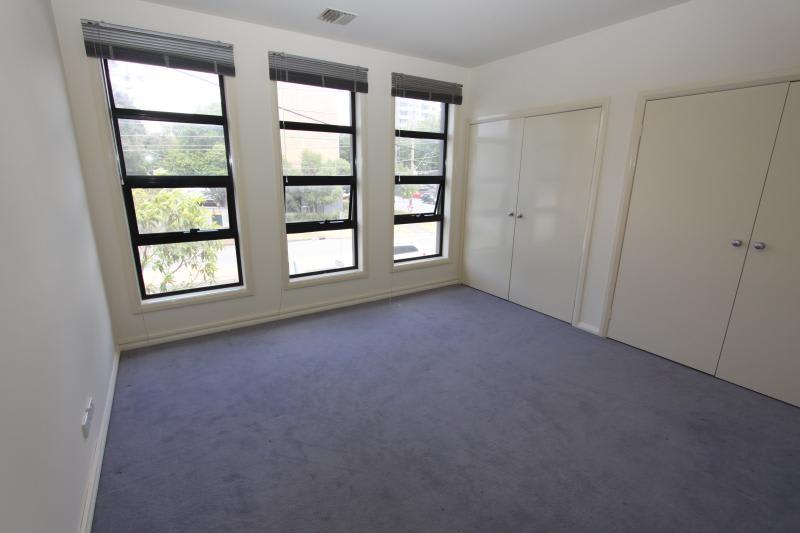 Click to view all images 199 Moray Street South Melbourne VIC 3205 - Image 2