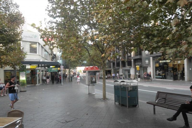 Click to view all images 4/241 Oxford Street Bondi Junction NSW 2022 - Image 3
