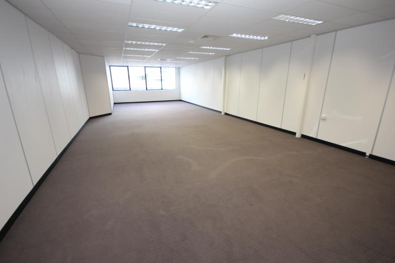 Click to view all images 1 Suite 3/23 Koornang Road Carnegie VIC 3163 - Image 2