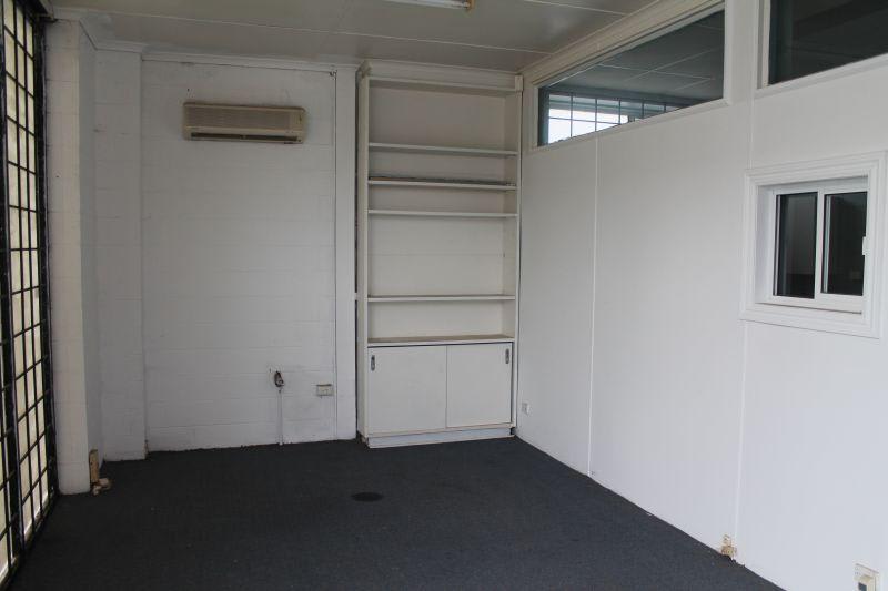 Click to view all images 9/18-20 Rhur Street Dandenong South VIC 3175 - Image 3