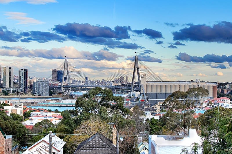 Click to view all images 28 Montague Street Balmain NSW 2041 - Image 2