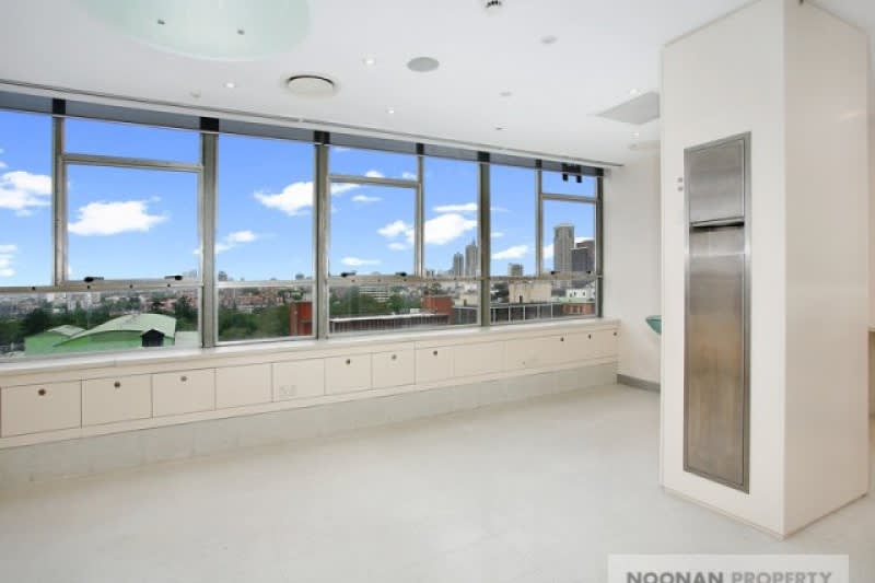 Click to view all images 229 Macquarie Street Sydney NSW 2000 - Image 1