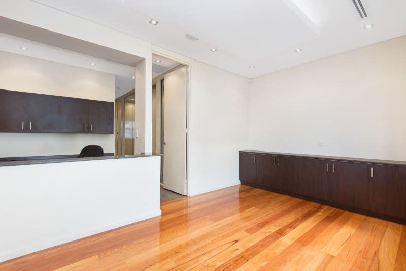 Click to view all images 25C Redleaf Avenue Wahroonga NSW 2076 - Image 2