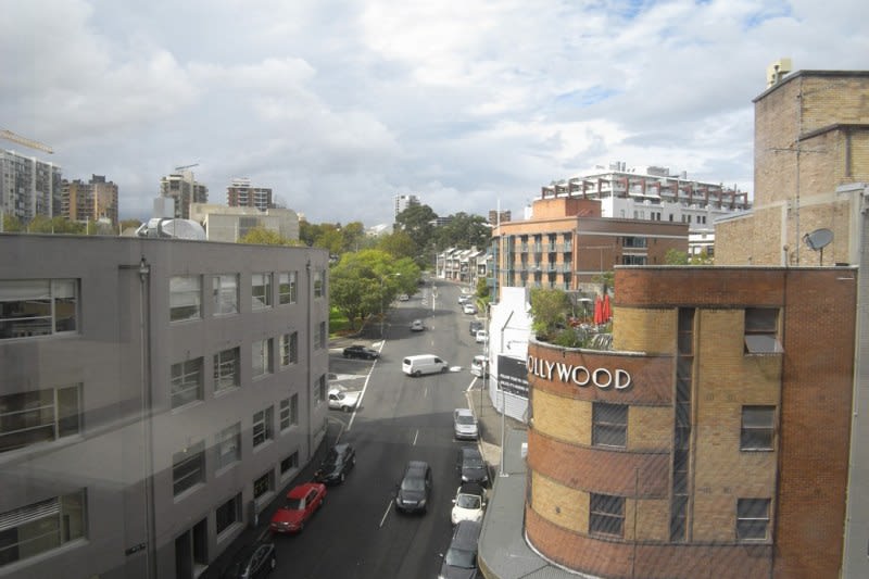 Click to view all images 402/66 Wentworth Avenue Sydney NSW 2000 - Image 3