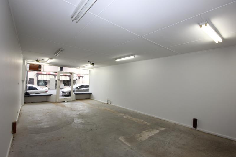 Click to view all images 25 Pratt Street Moonee Ponds VIC 3039 - Image 3
