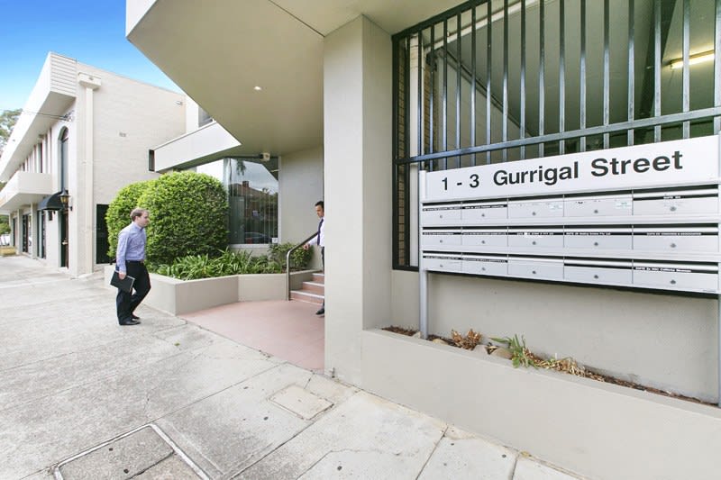 Click to view all images 105/1-3 Gurrigal Street Mosman NSW 2088 - Image 3