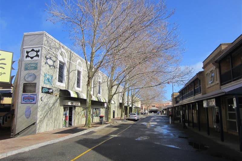 Click to view all images 26/35 William Street Fremantle WA 6160 - Image 2