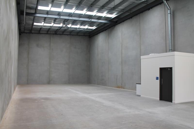 Click to view all images Unit 9/191-195 Greens Road Dandenong VIC 3175 - Image 3