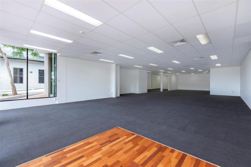 Click to view all images Woolloongabba QLD 4102 - Image 3