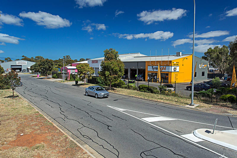 Click to view all images 2 Playford Crescent Salisbury North SA 5108 - Image 3