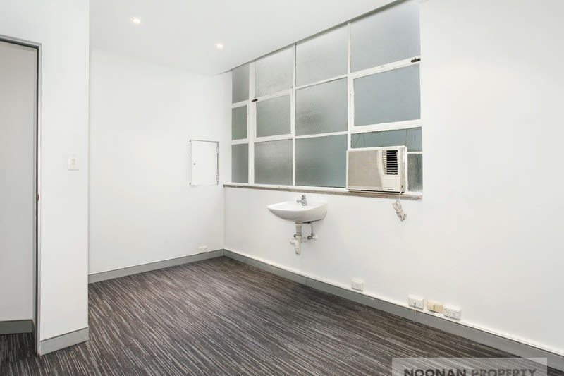 Click to view all images 229 Macquarie Street Sydney NSW 2000 - Image 2