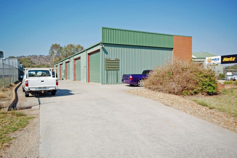 Click to view all images 4/1 Chisholm Court Wodonga VIC 3690 - Image 1