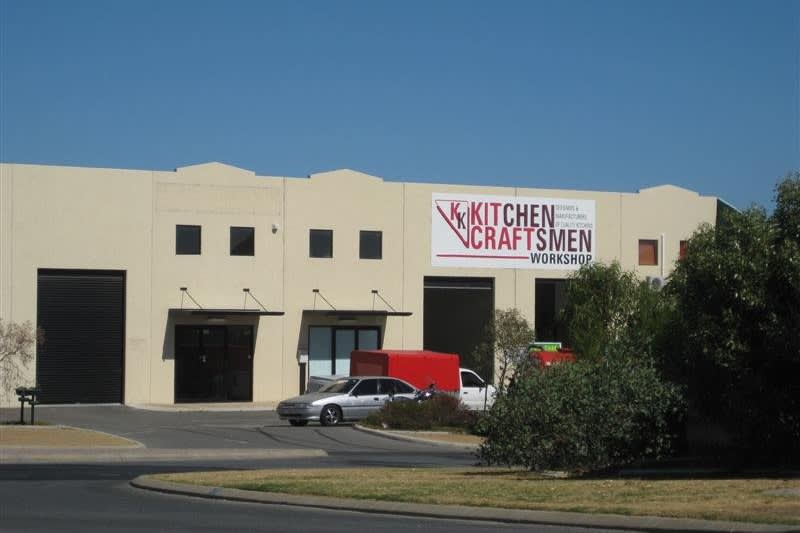 Click to view all images 2/2 Cumberland Steet Greenfields WA 6210 - Image 2