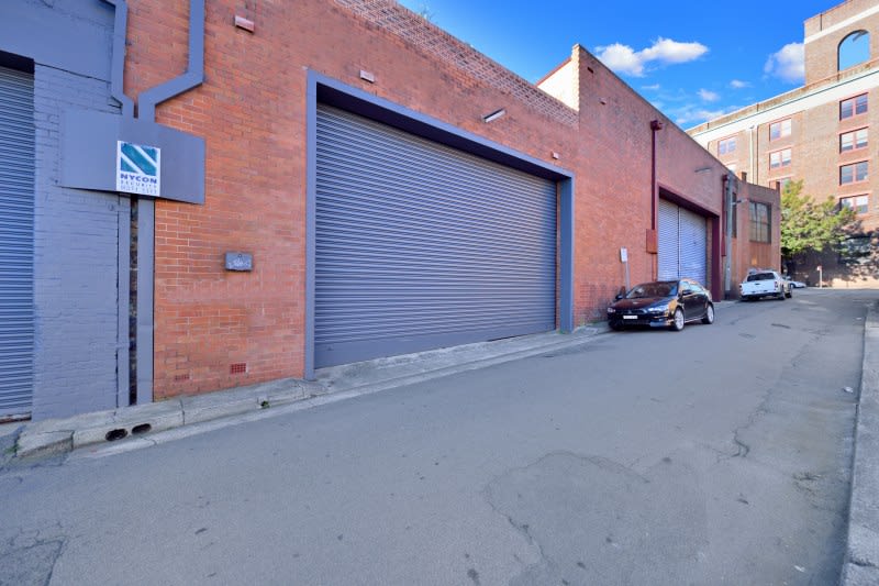Click to view all images 63 Bignell Lane Camperdown NSW 2050 - Image 2