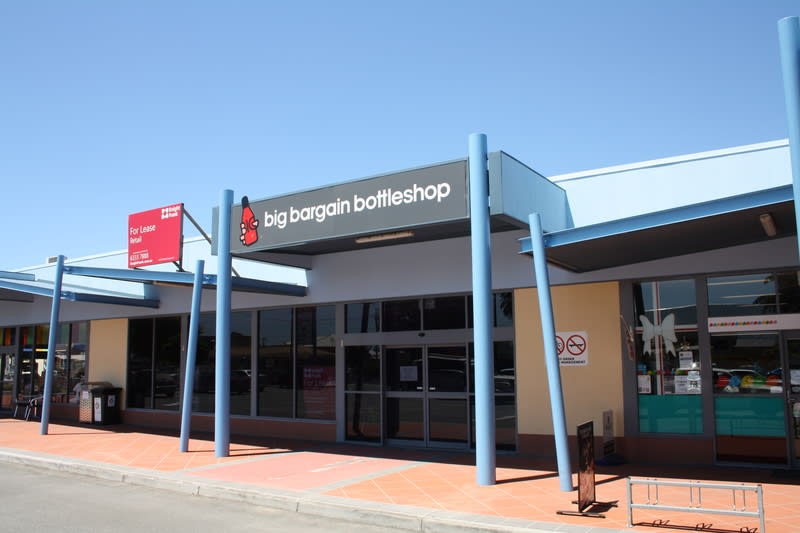 Click to view all images 2/29-33 Cecilia Street St Helens TAS 7216 - Image 1