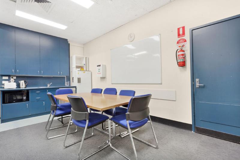 Click to view all images 3 Belair Avenue Glenroy VIC 3046 - Image 3