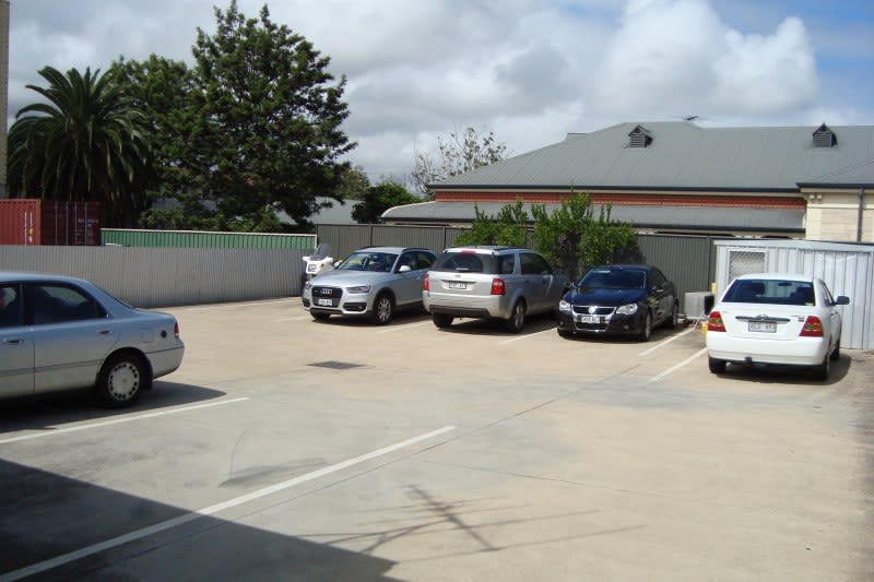 Click to view all images 143 Henley Beach Road Mile End SA 5031 - Image 2