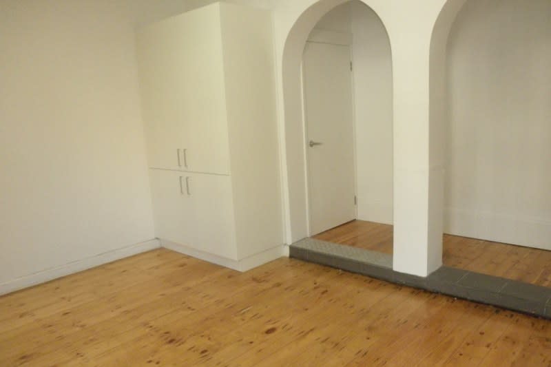 Click to view all images 118B Windsor Street Paddington NSW 2021 - Image 3