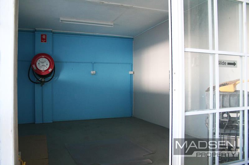 Click to view all images Coopers Plains QLD 4108 - Image 3