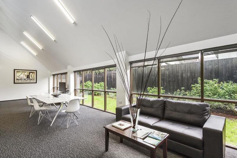 Click to view all images 5/614 Hawthorn Road Brighton East VIC 3187 - Image 1