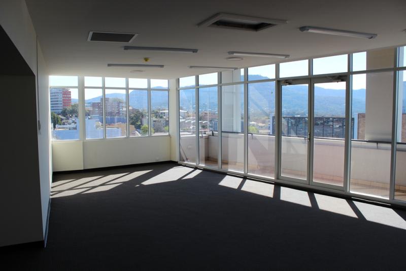 Click to view all images 325 Crown St Wollongong NSW 2500 - Image 3