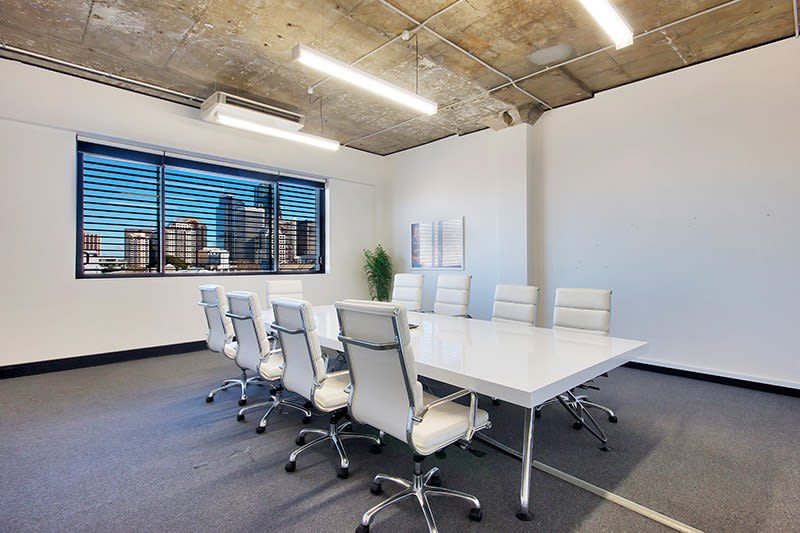 Click to view all images 16/285a Crown Street Surry Hills NSW 2010 - Image 2
