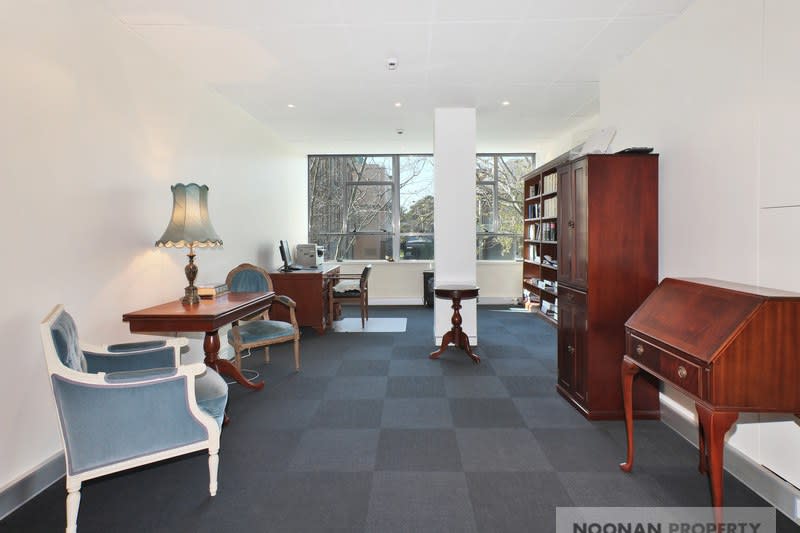 Click to view all images 101/229 Macquarie Street Sydney NSW 2000 - Image 2