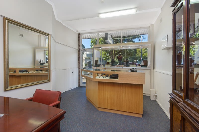 Click to view all images 25 Redleaf Avenue Wahroonga NSW 2076 - Image 3
