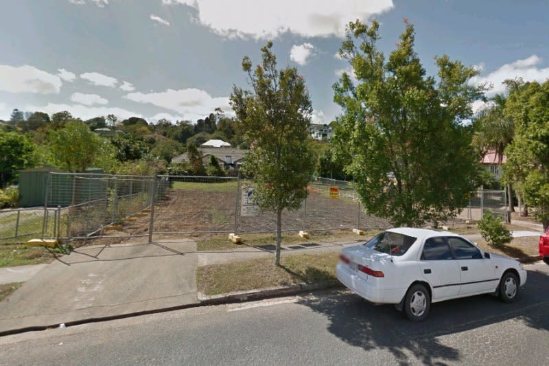 Click to view all images 8 Bothwell Street Mount Gravatt QLD 4122 - Image 1