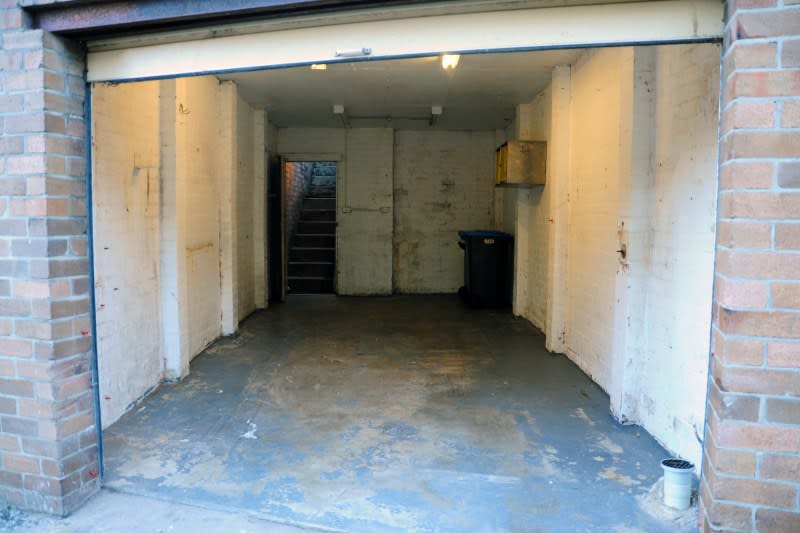 Click to view all images 10 Beattie Street Balmain NSW 2041 - Image 3