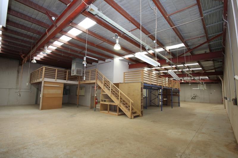 Click to view all images 644 Whitehorse Road Mitcham VIC 3132 - Image 3