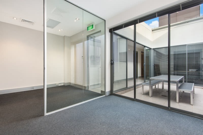 Click to view all images B/15 Railway Avenue Wahroonga NSW 2076 - Image 2