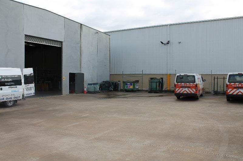 Click to view all images 1/92-94 Hallam South Road Hallam VIC 3803 - Image 3