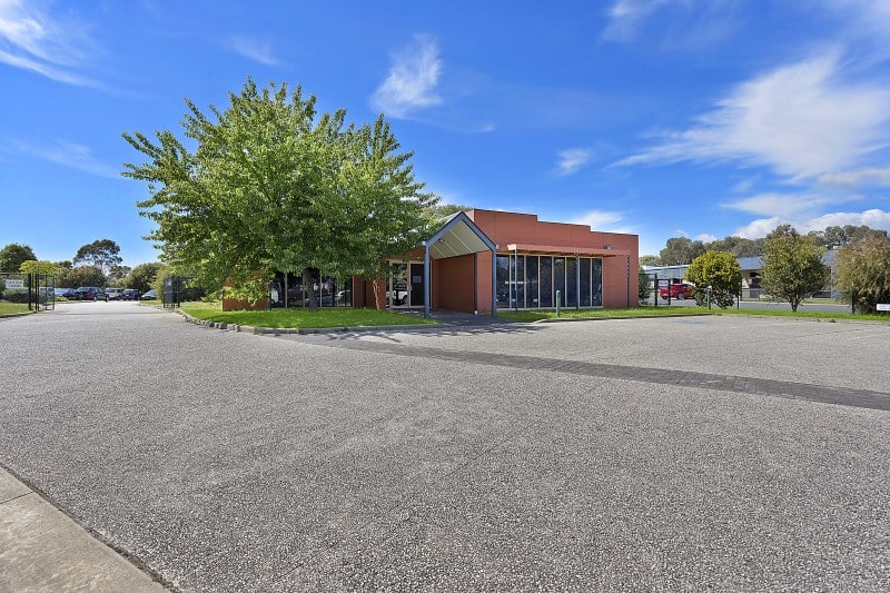 Click to view all images 1B Footmark Court Wodonga VIC 3690 - Image 1