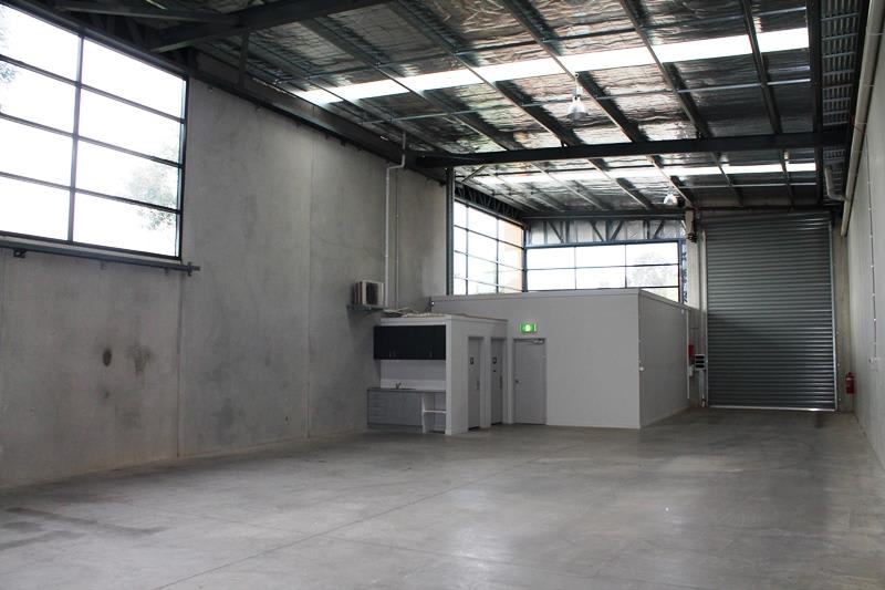 Click to view all images 24/25 Conquest Way Hallam VIC 3803 - Image 2