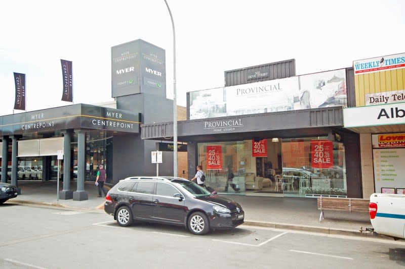 Click to view all images 520 Olive Street Albury NSW 2640 - Image 2