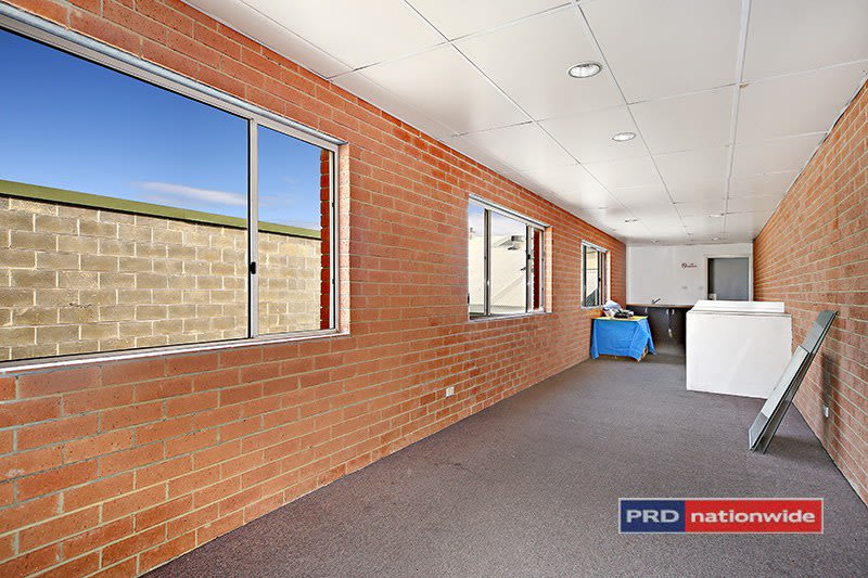 Click to view all images 16 Chalder Street Marrickville NSW 2204 - Image 2
